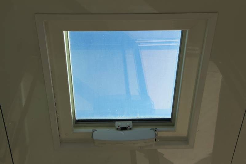 Fournisseur de fenêtre de toit en aluminium avec détecteur de pluie Marseille 13