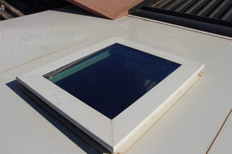 Fenêtre de toit en aluminium : les caractéristiques techniques de la menuiserie FENTOP®