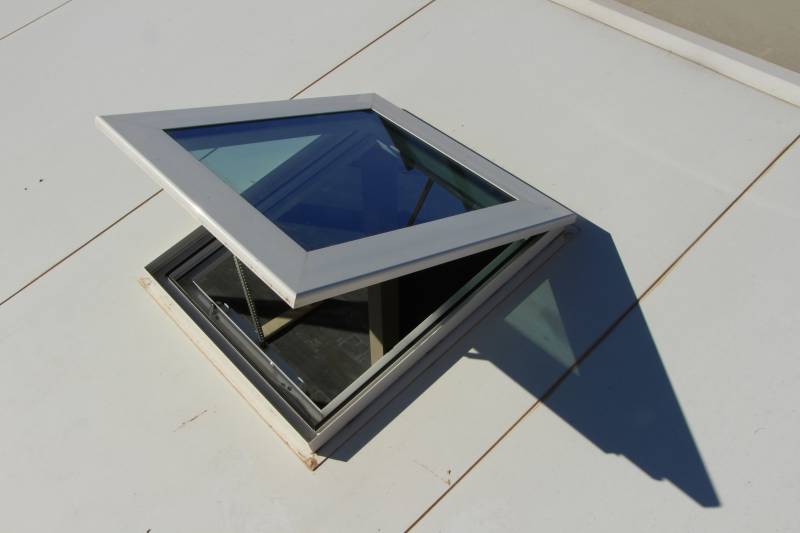 Fenêtre de toit en aluminium