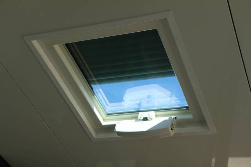 Vente de fenetre de toit electrique en France